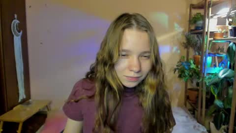 Leslie online show from June 21, 2:25 am