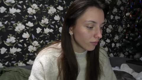 Snapshot of your_little_flexible_girl chatting on January 12, 8:25 pm Meri online show from January 12, 8:25 pm