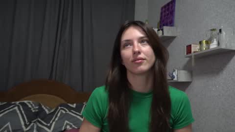 Snapshot of your_little_flexible_girl chatting on January 17, 9:50 pm Meri online show from January 17, 9:50 pm