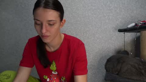 Snapshot of your_little_flexible_girl chatting on January 23, 8:56 pm Meri online show from January 23, 8:56 pm