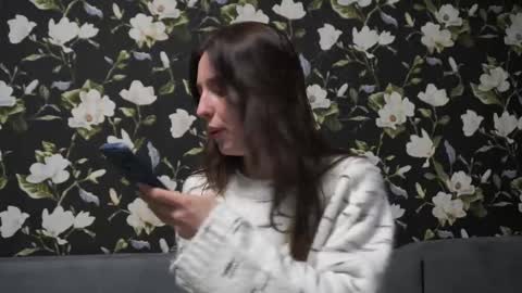 Snapshot of your_little_flexible_girl chatting on March 8, 8:14 pm Meri online show from March 8, 8:14 pm