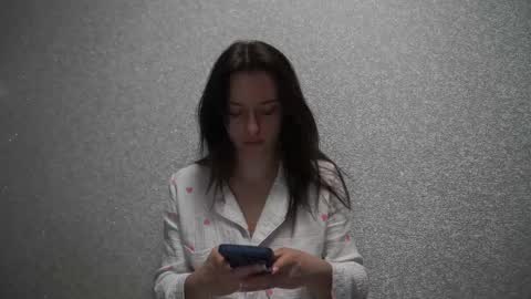 Snapshot of your_little_flexible_girl chatting on March 12, 9:24 pm Meri online show from March 12, 9:24 pm