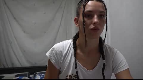 Snapshot of your_little_flexible_girl chatting on September 19, 8:42 pm Meri online show from September 19, 8:42 pm