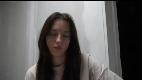 Snapshot of your_little_flexible_girl chatting on October 15, 8:20 pm Meri online show from October 15, 8:20 pm