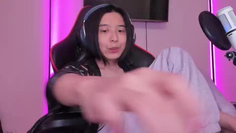 Han   online show from September 20, 2:12 am