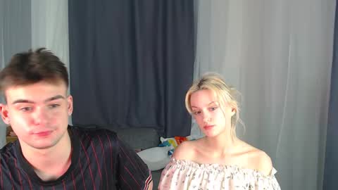 your_molly_mark online show from February 16, 6:10 pm