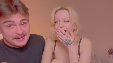 your_molly_mark online show from October 18, 4:52 pm