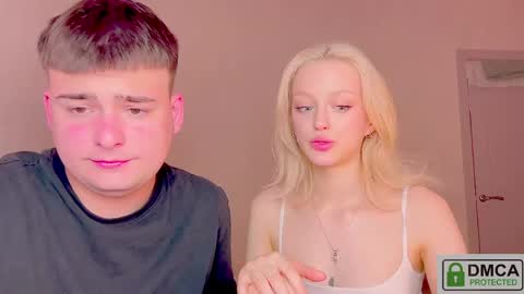 your_molly_mark online show from June 7, 10:46 pm