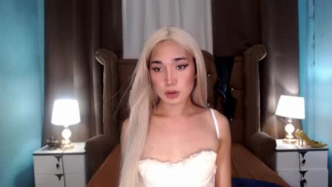 Snapshot of your_naughty_cumslut69 chatting on November 4, 2:10 am your_naughty_cumslut69 online show from November 4, 2:10 am