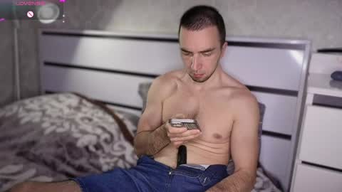Your new boyfriend17 online show from May 1, 5:39 pm