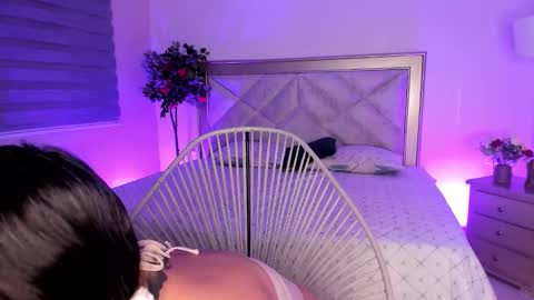 Snapshot of your_new_obsession_ chatting on October 3, 3:36 am adah 3 online show from October 3, 3:36 am