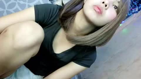 your_petite_miah07 online show from March 4, 8:09 am