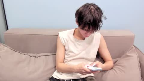 your_shy_guy online show from November 26, 6:20 pm