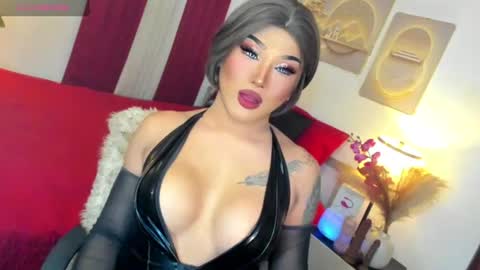 TRICXIEBELLE online show from June 22, 10:12 am