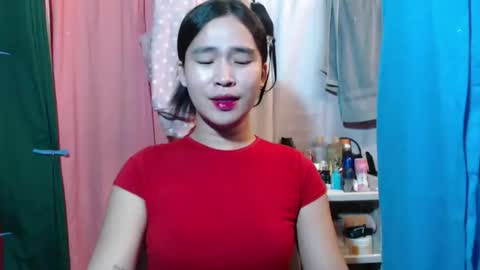 Snapshot of your_twinkletoes18 chatting on October 25, 8:14 pm your_twinkletoes18 online show from October 25, 8:14 pm