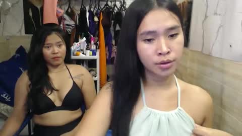 your_twinkletoes18 online show from April 18, 6:50 am