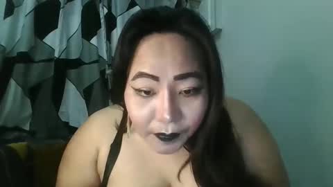 Snapshot of your_unmarriedwife chatting on November 23, 9:20 am your_unmarriedwife online show from November 23, 9:20 am