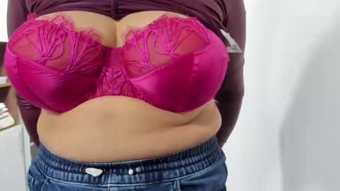 Your Victoria online show from November 25, 9:15 pm