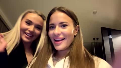 Alexis online show from December 15, 4:55 pm