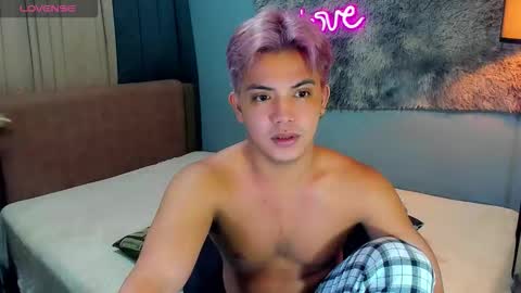 yourasian_bradley online show from October 26, 8:26 pm