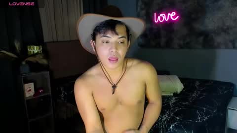 yourasian_bradley online show from January 8, 4:26 am