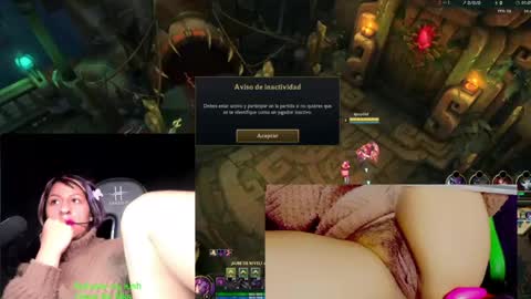 Snapshot of yourbadgoddess chatting on May 18, 2:07 am Val Honey online show from May 18, 2:07 am