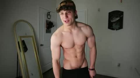Snapshot of yourbigitalianstallion chatting on May 14, 1:34 am Ben online show from May 14, 1:34 am