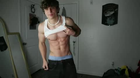 Snapshot of yourbigitalianstallion chatting on June 25, 1:16 am Ben online show from June 25, 1:16 am
