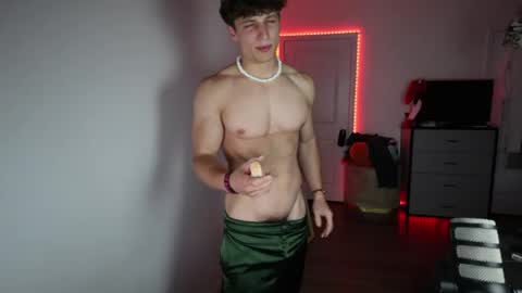 Snapshot of yourbigitalianstallion chatting on July 27, 1:12 am Ben online show from July 27, 1:12 am