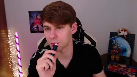 Snapshot of yourbilly chatting on December 24, 1:16 am Billy online show from December 24, 1:16 am