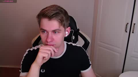 Billy online show from June 13, 1:58 am