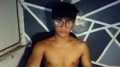 rainy online show from July 15, 9:53 pm