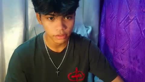 rainy online show from August 3, 11:41 pm