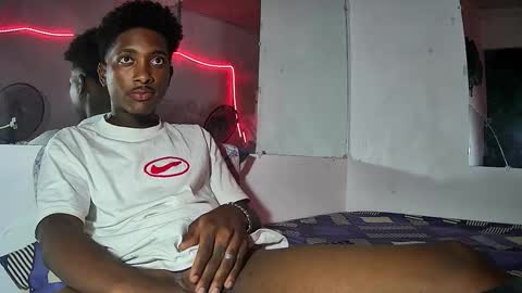 Snapshot of yourdaddy2005 chatting on March 7, 8:11 am Yourdaddy2005 online show from March 7, 8:11 am