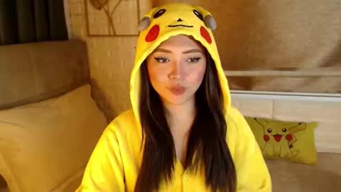 JEN  online show from February 13, 10:11 am