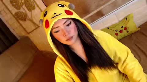 JEN  online show from February 28, 1:01 pm