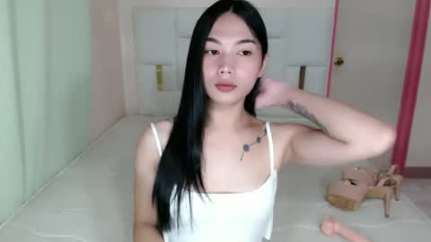 Snapshot of yourfantasy_girl chatting on July 3, 5:25 am jenlie online show from July 3, 5:25 am