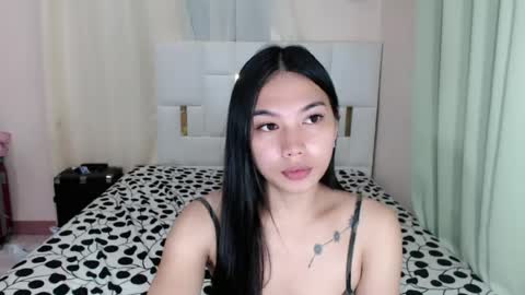Snapshot of yourfantasy_girl chatting on July 26, 7:43 pm jenlie online show from July 26, 7:43 pm