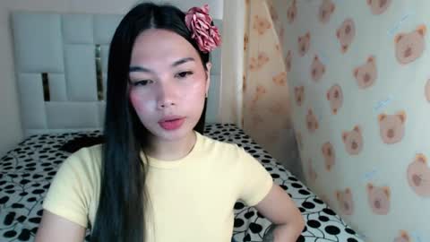 Snapshot of yourfantasy_girl chatting on August 3, 7:29 am jenlie online show from August 3, 7:29 am