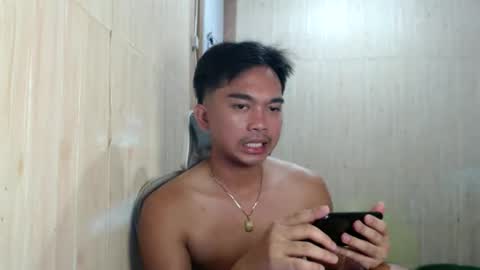 Snapshot of yourfantasyboyjr chatting on November 20, 8:47 am i am your dream boy JR online show from November 20, 8:47 am