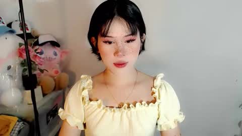 Snapshot of yourfavorateella chatting on October 5, 2:32 am PrettyElla online show from October 5, 2:32 am
