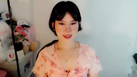 Snapshot of yourfavorateella chatting on October 11, 12:21 am PrettyElla online show from October 11, 12:21 am