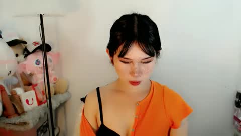 Snapshot of yourfavorateella chatting on November 25, 5:29 am PrettyElla online show from November 25, 5:29 am