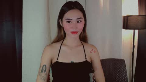 Snapshot of yourfavorateremi chatting on October 16, 7:20 am Remrem online show from October 16, 7:20 am