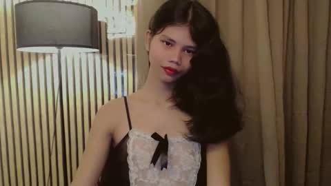 Snapshot of yourfavoratevivian chatting on November 1, 11:07 pm Vivian online show from November 1, 11:07 pm