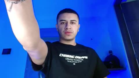 yourfavorite_bigclit online show from May 18, 11:38 am