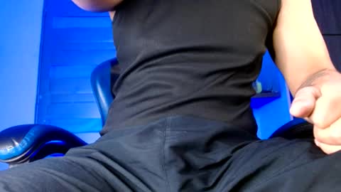 yourfavorite_bigclit online show from June 20, 11:57 am