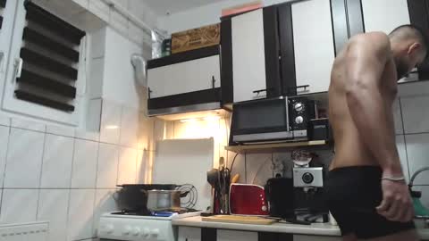 Snapshot of yourfavoritetallboy chatting on December 15, 6:23 pm yourfavoritetallboy online show from December 15, 6:23 pm