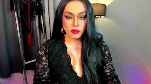 Snapshot of yourfiercemistress chatting on January 23, 1:30 am not into STINGY and CHEAP people online show from January 23, 1:30 am