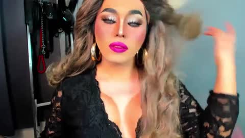 Snapshot of yourfiercemistress chatting on February 26, 5:31 am not into STINGY and CHEAP people online show from February 26, 5:31 am